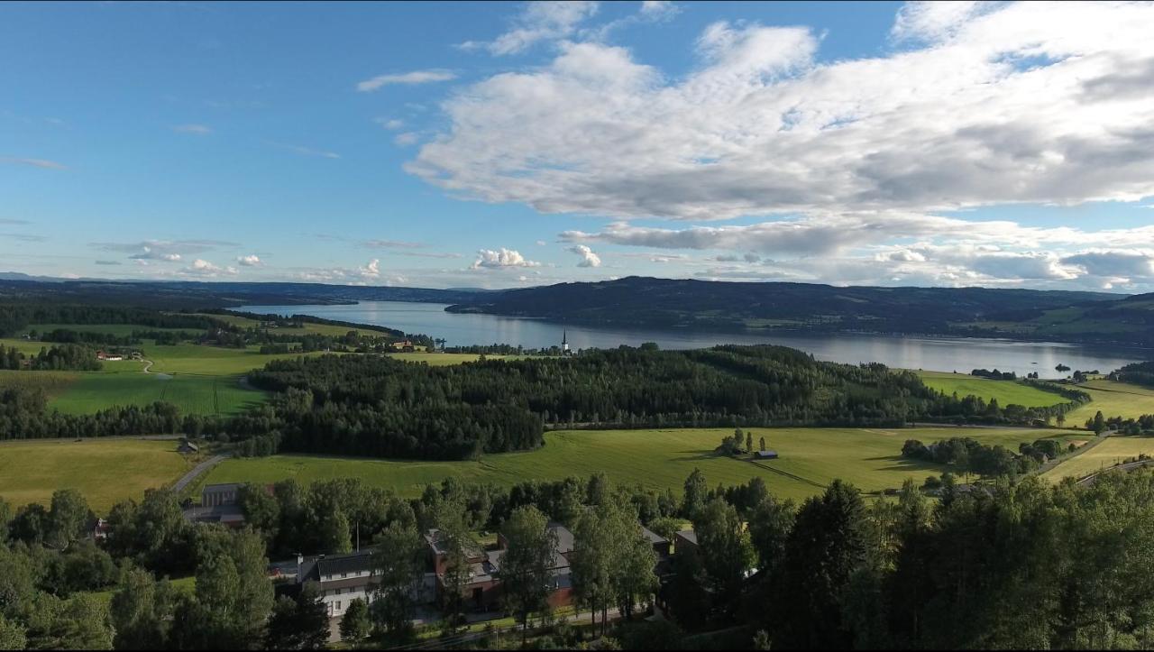 Ringsaker Sommerhotell エクステリア 写真